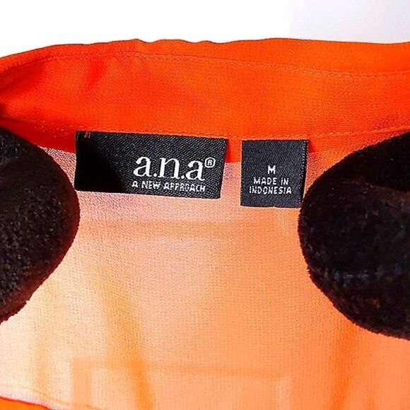 a. n. a. High-Low Bright Orange Smocked Button-Down Tank Top size M - Picture 8 of 8